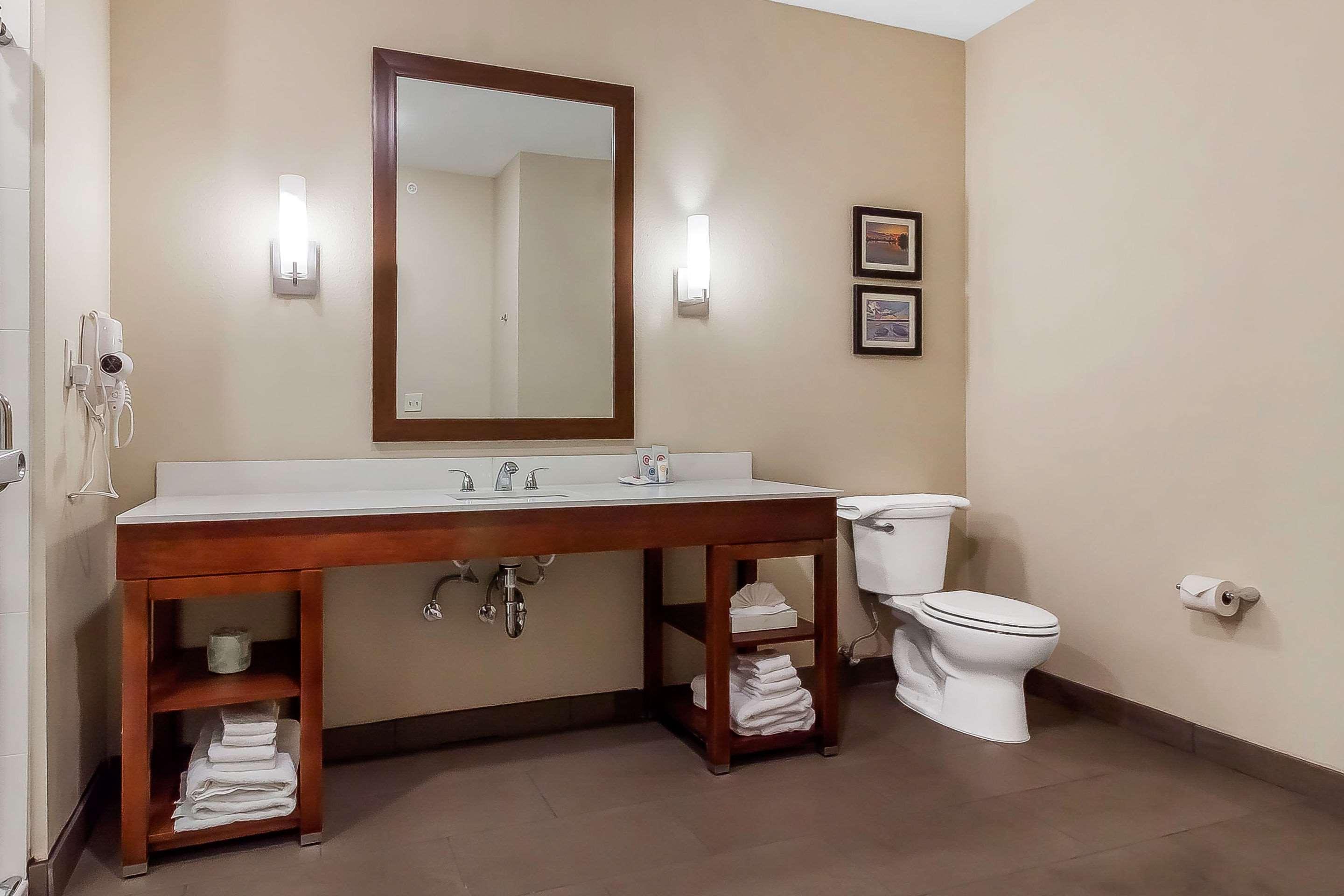 คอมฟอร์ต สวีท ลา วิสตา - โอมาฮา Hotel ลาวิสตา ภายนอก รูปภาพ